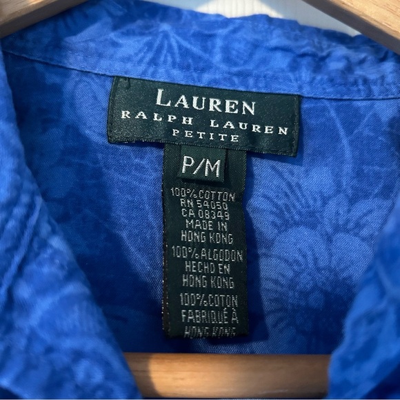 Ralph Lauren Blue button up long sleeve shirt. Size Petite Medium. 100% cotton. - Picture 3 of 5